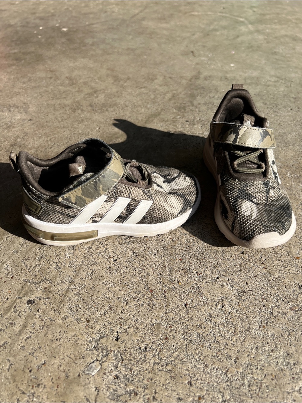 adidas Kids Camo Velcro Sneakers - Olive and White